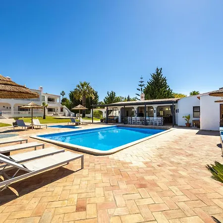 Amazing Carvoeiro Grande 16 Bedrooms Private Pool Great For Large Groups Algarve Villa Carvoeiro (Lagoa)