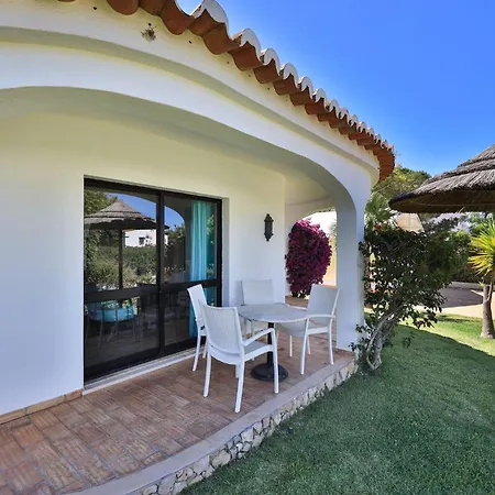Grande: Spacious 16-bedroom Algarve Retreat With Private Pool Villa *