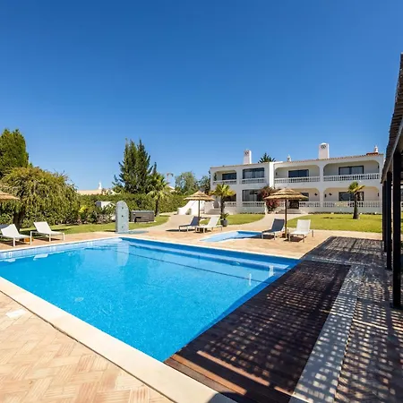Grande: Spacious 16-bedroom Algarve Retreat With Private Pool Villa
