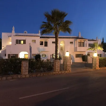 Villa Grande: Spacious 16-bedroom Algarve Retreat With Private Pool *